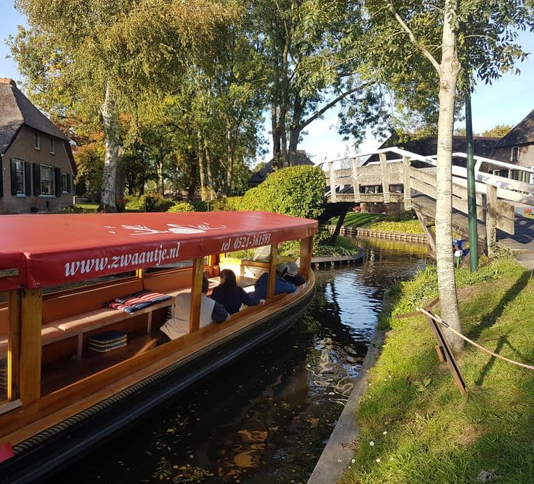Giethoorn: Rejs kanałami po wiosce Giethoorn i jeziorze