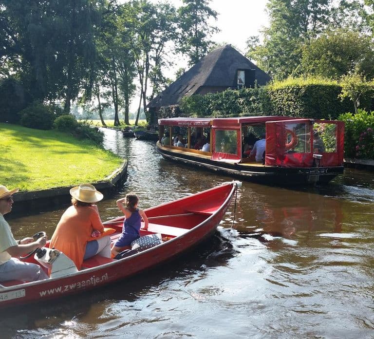 Giethoorn: Rejs kanałami po wiosce Giethoorn i jeziorze