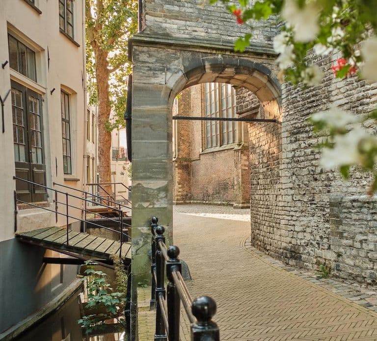 Gouda: Entry Ticket to Church of St. John with Audioguide