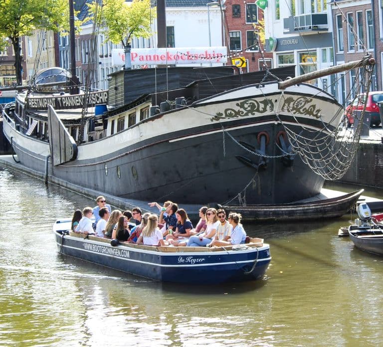 Groningen: Open Boat City Canal Cruise