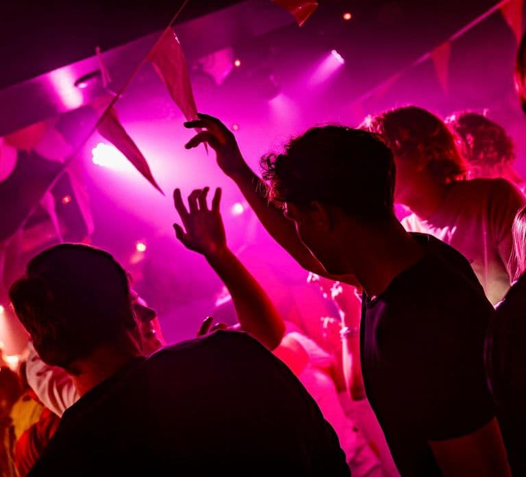 Groningen: Pub Crawl with Pub Quiz, Free Shots and Games