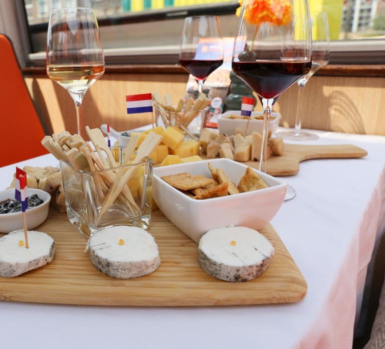 Haarlem: Crociera con degustazione di formaggi e vini locali