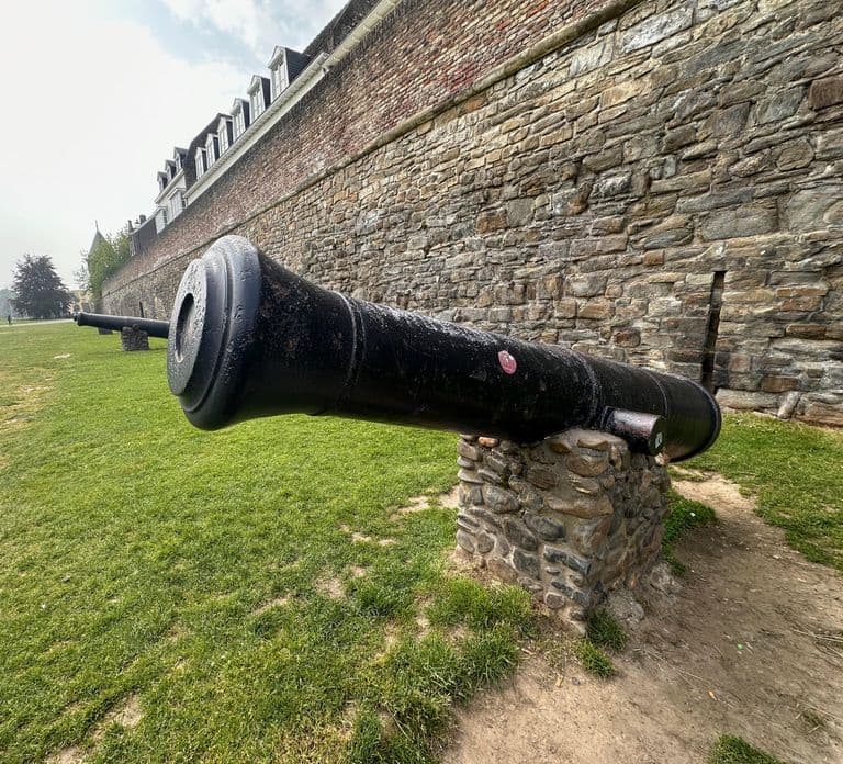 Maastricht: 2-Hour Walking Tour with Local Historian