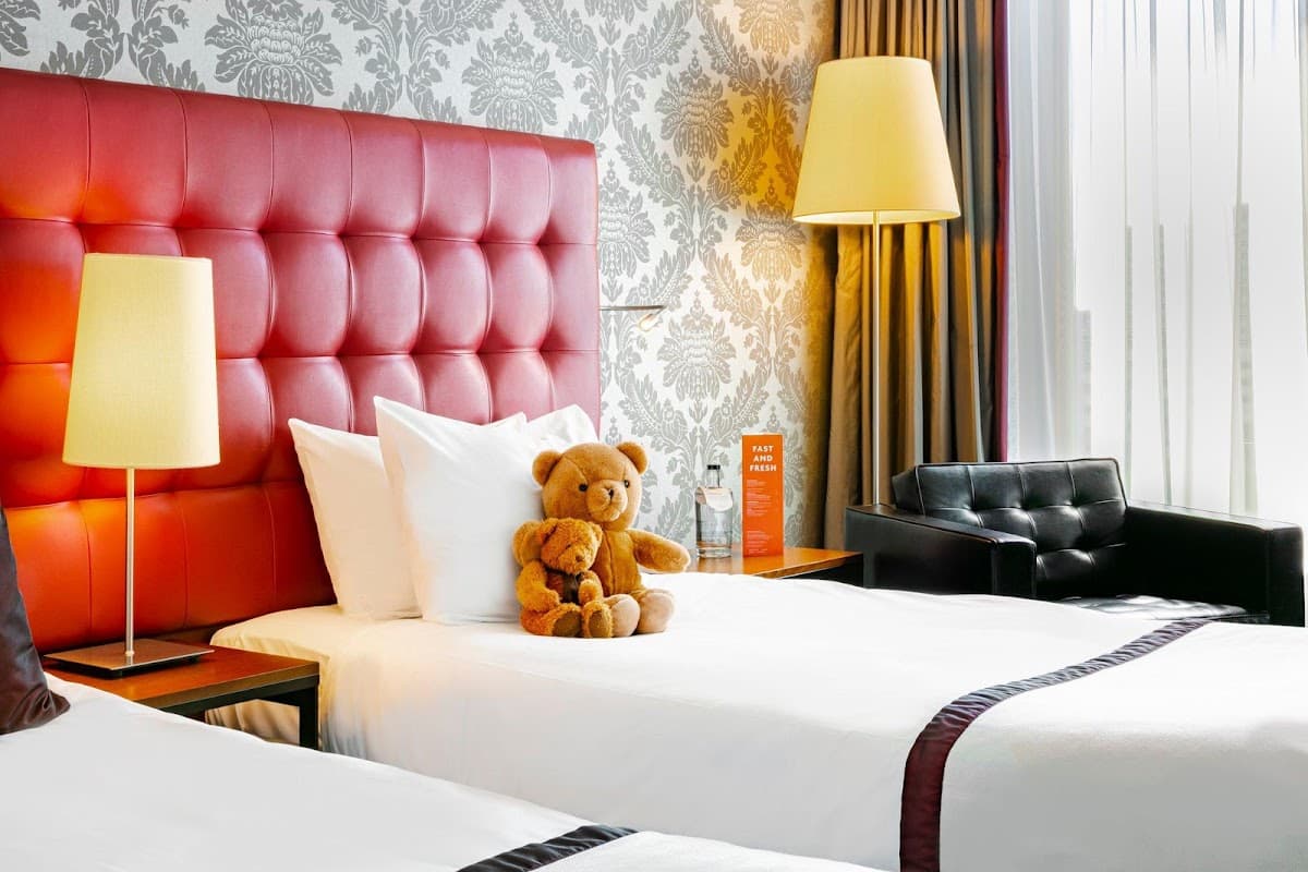 NYE Hotel Party 2025-2026: Crowne Plaza Amsterdam - South