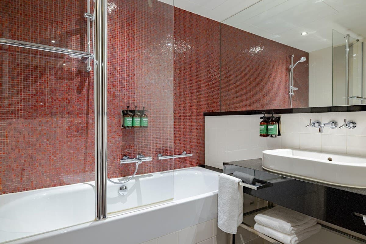NYE Hotel Party 2025-2026: Crowne Plaza Amsterdam - South