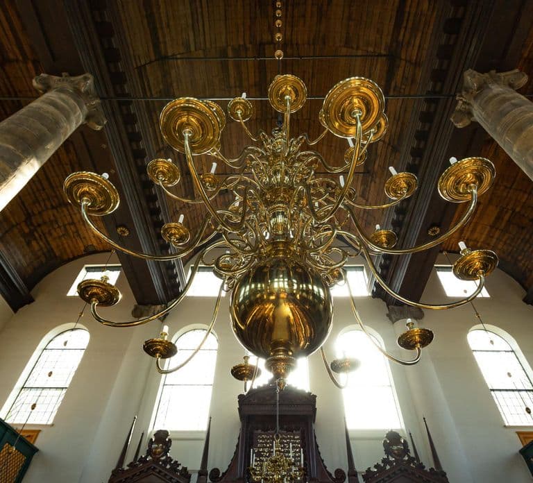 10월 23일: Portuguese Synagogue에서 열리는 Candlelight Concert