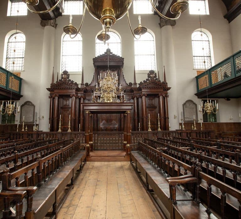 10월 23일: Portuguese Synagogue에서 열리는 Candlelight Concert
