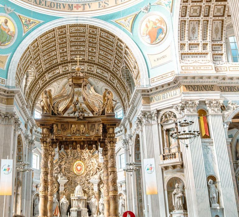Oudenbosch: Tour at Basilica of the Holy Agatha and Barbara