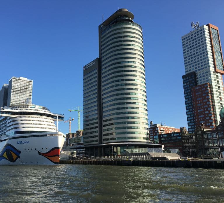 Rotterdam Highlights 2.5-Hour Bike Tour