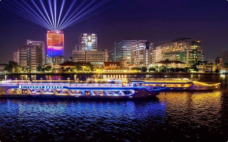Riverside Carnival Cruise in Bangkok