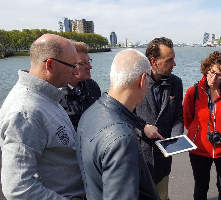 Rotterdam: City Highlights Guided Bike Tour