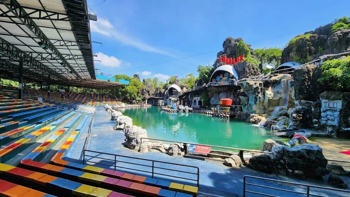 Safari World Bangkok z usługą wspólnego transferu. Miejsce zbiórki: MBK Center, Asoke (skorzystaj ze specjalnych przywilejów w MBK Center)