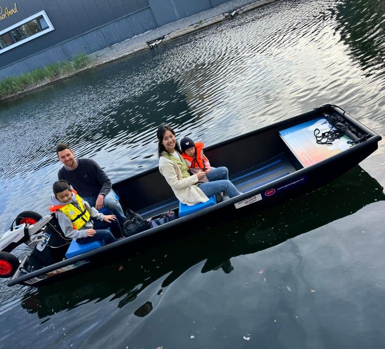 Alquiler de barco eléctrico autoguiado