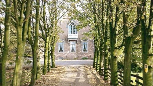 Simonehoeve Cheese Farm and Clog Factory tour with Dutch pastries