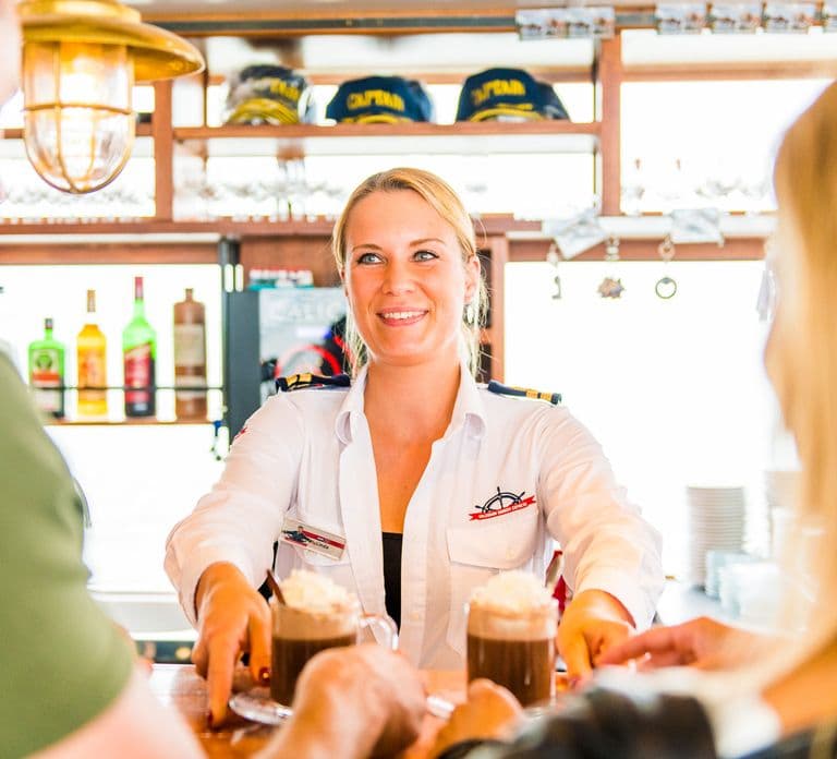 Volendam: Express Boat Cruise to Marken Island