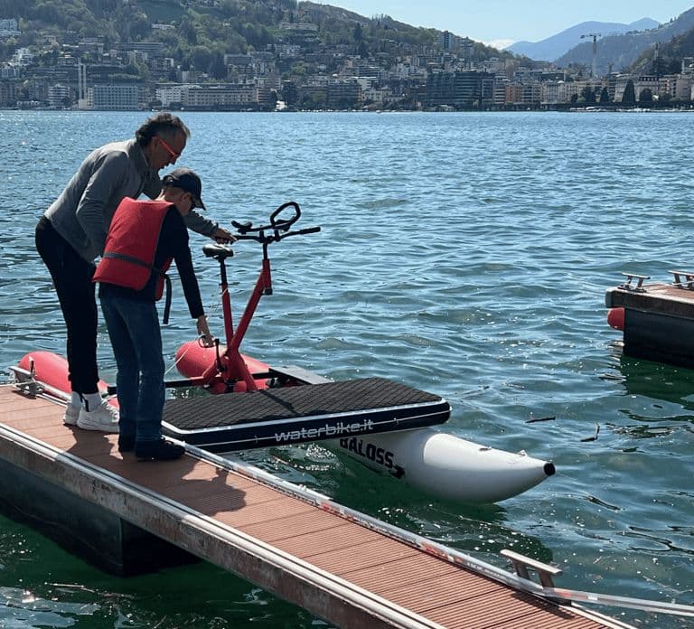 Un'avventura in water bike sul Lago di Lugano
