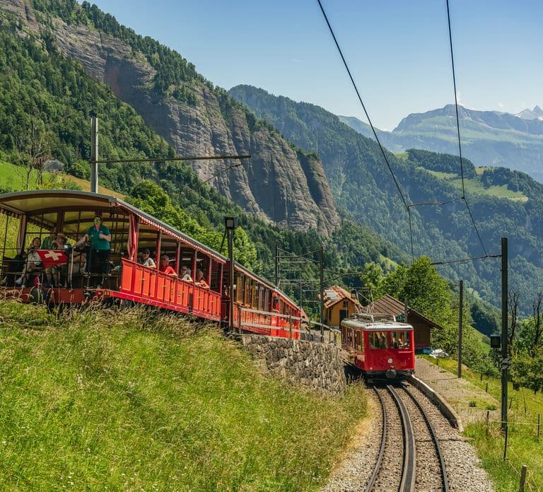 Vitznau: Bahntickets und Tagesticket für das Rigi Mineralbad