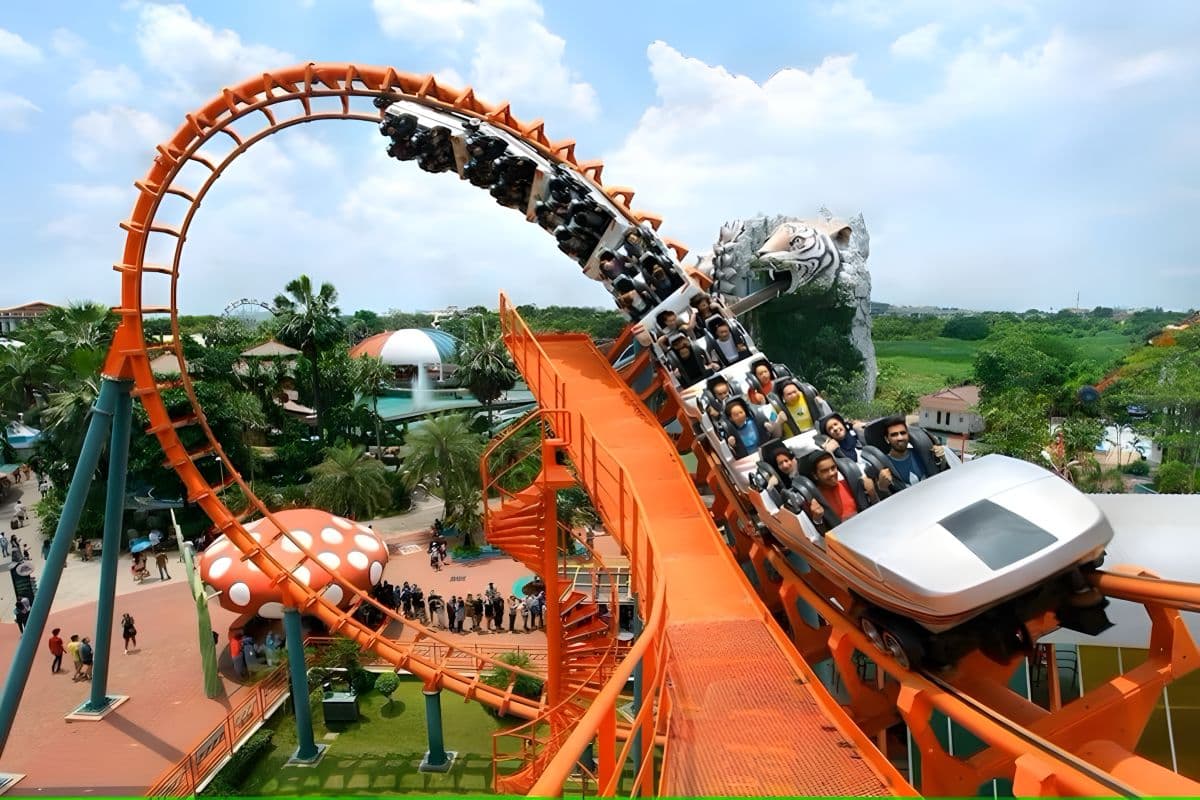 Siam Amazing Park with Round Trip Share Transfer