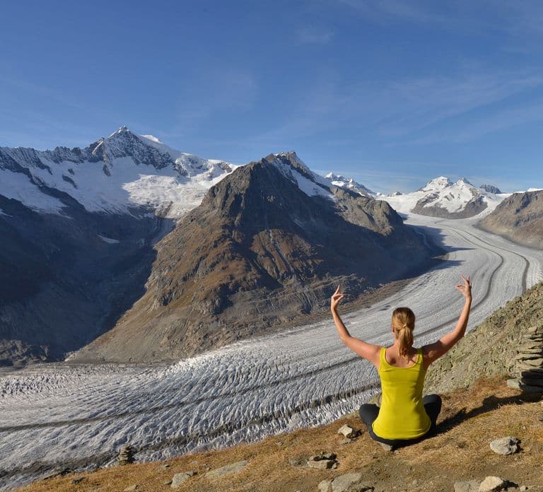 Aletsch Glacier: Round-trip Cable Car Ticket to Eggishorn