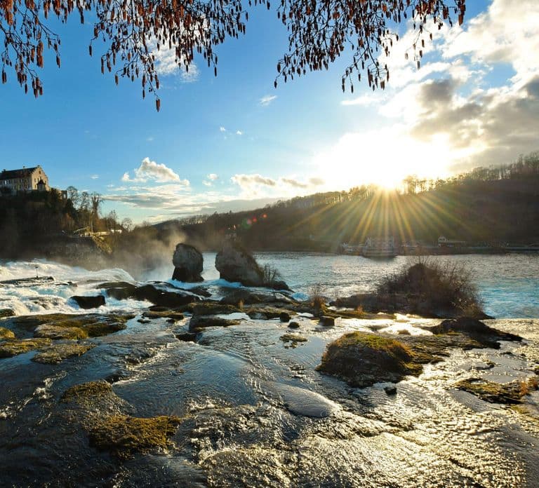 Zúrich: Excursión de un día a las cataratas del Rin, fábrica de chocolate y queso
