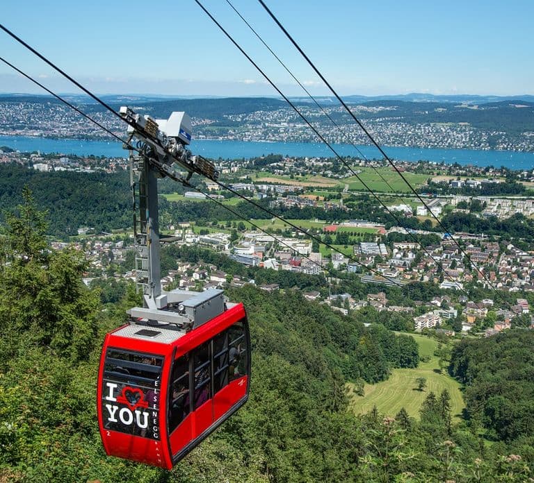 Zurich : visite touristique et gastronomique avec fondue au fromage