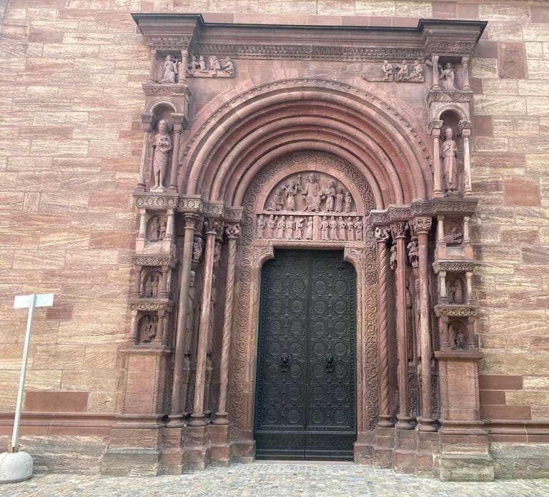 Basel's Portrait: Self-Guided Reading City Tour