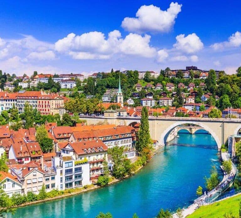 Bern : Highlights & Hidden Gems Walking Tour