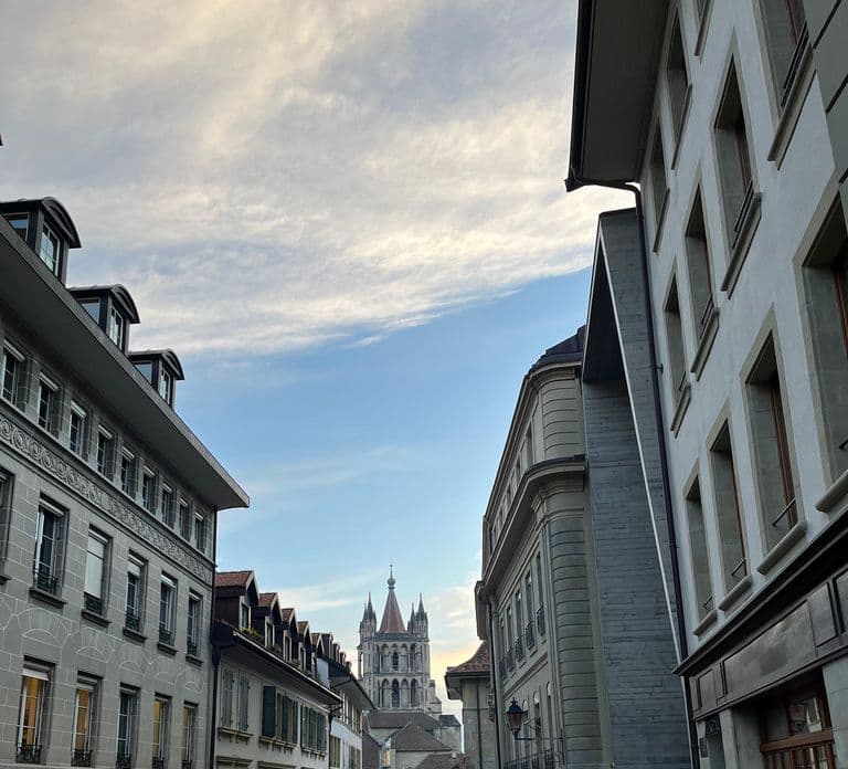 Discover Lausanne’s higlights & gems with a local guide (EN)