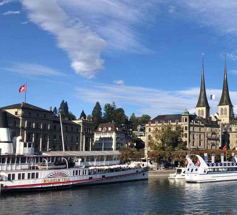 Luzern enchanteur : un voyage à travers l'histoire et la beauté