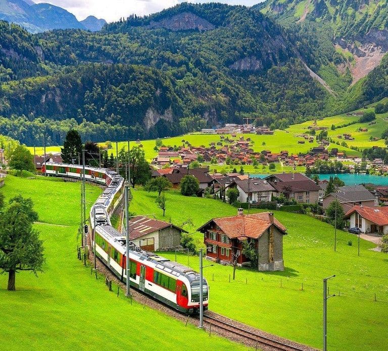 From Basel: Premium Panoramic train & Lucerne, Interlaken