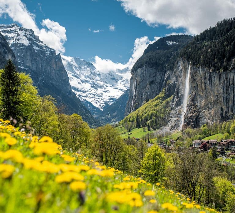 From Lucerne: Day Trip to Grindelwald & Lauterbrunnen
