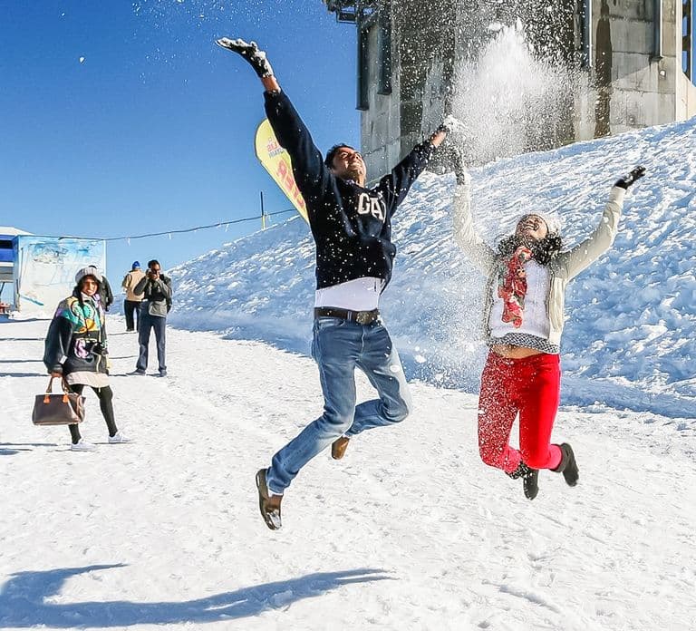 De Lucerna: Excursão de Meio Dia ao Titlis – Neve Eterna e Glaciar