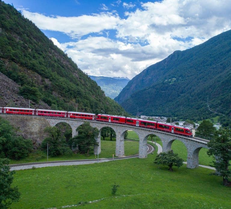 Z Mediolanu: Wycieczka pociągiem Bernina Express do St. Moritz