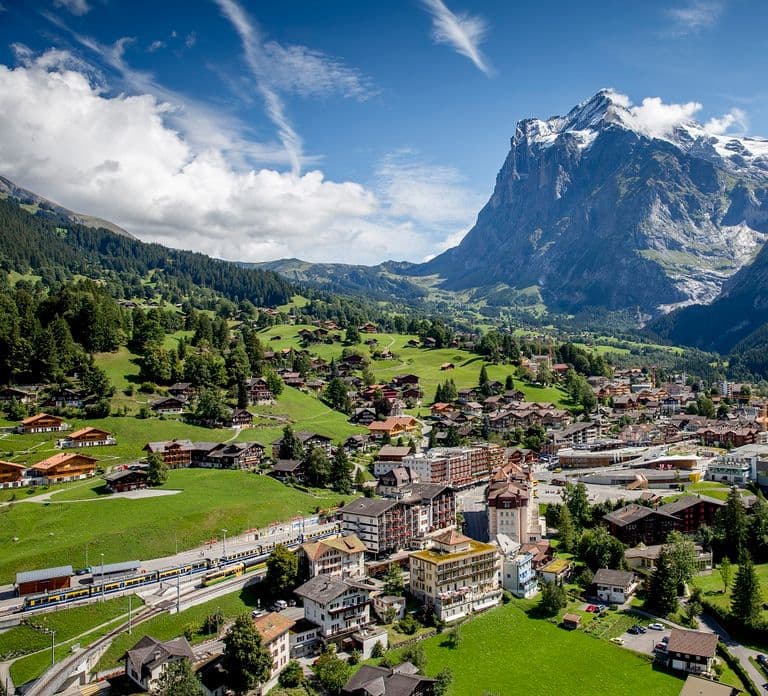 From Zurich or Lucerne: 2-Day Jungfraujoch Tour