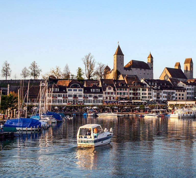 From Zurich: Bus Day Trip to Heidiland and Liechtenstein