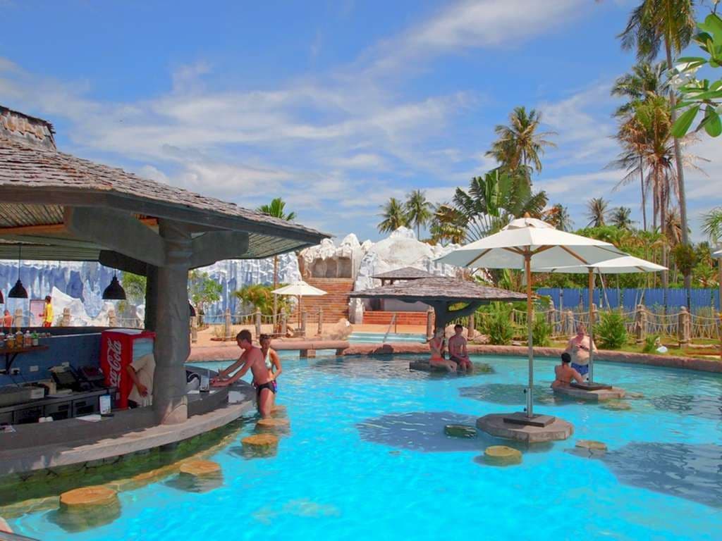 Splash Jungle Water Park