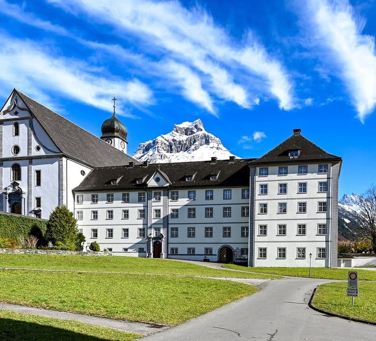 From Zurich: Lucerne and Engelberg Full-Day Tour