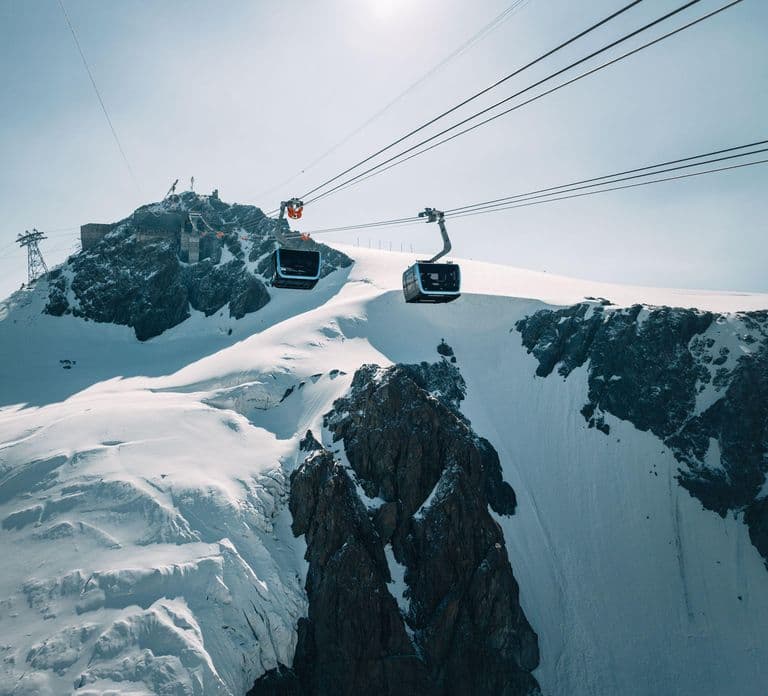 Geneva: Zermatt Day Trip & Glacier Paradise Cable Car Option