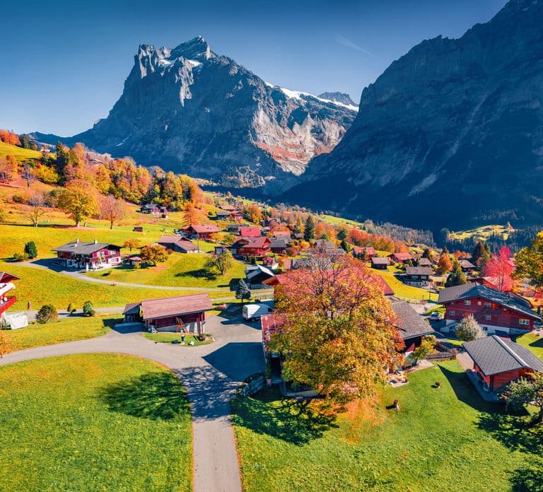 Grindelwald -Scheidegg-Lauterbrunnen Small Group Day Trip