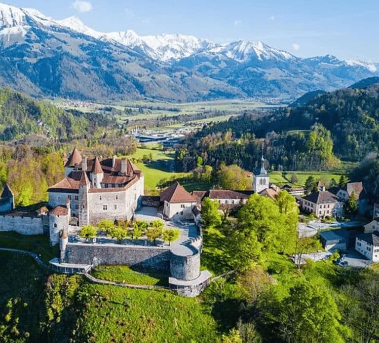 Tour privato di degustazione di formaggio e cioccolato a Gruyères