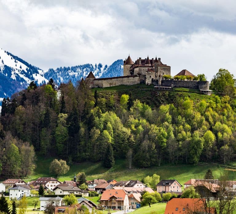 Excursión de un día a Gruyères, la fábrica de queso y Maison Cailler desde Berna