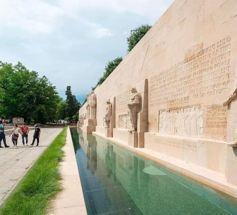 Guided tour of Geneva: Discovering the city's hidden gems