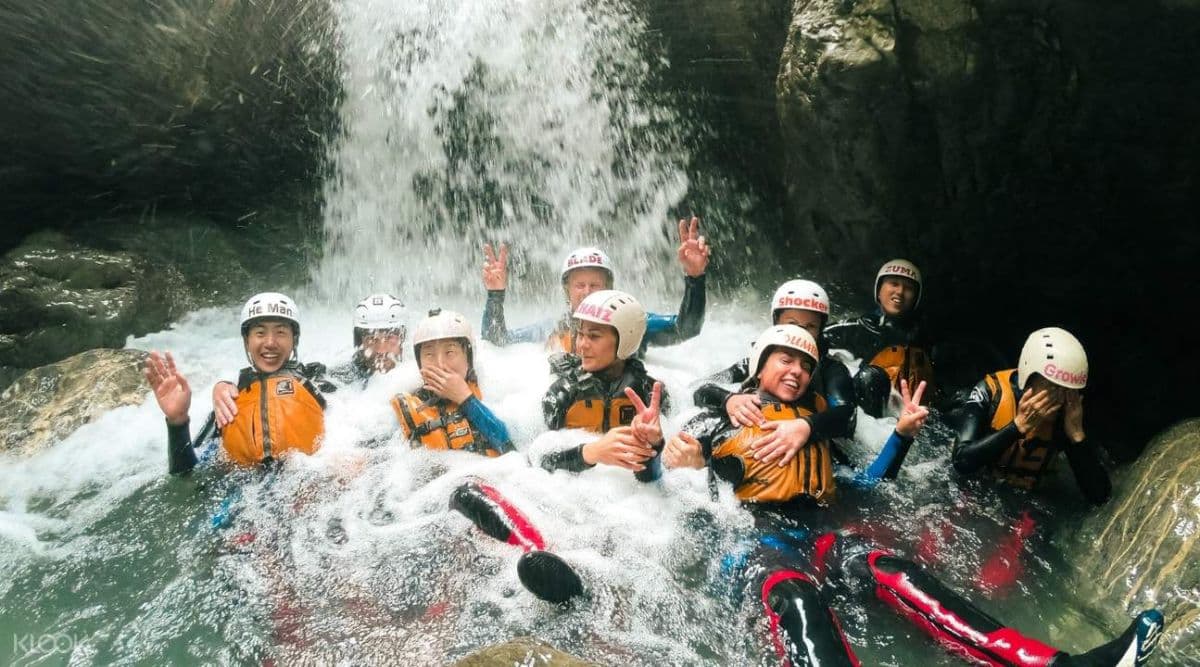 Canyoning w Interlaken z Zurychu
