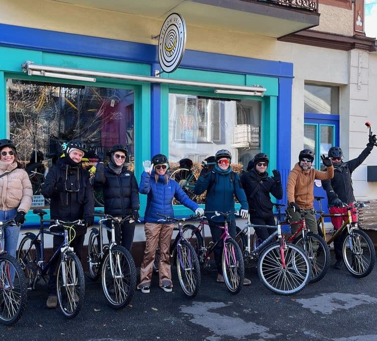 Tour en E-Bike de invierno en Interlaken: Ríos, lagos y bosques