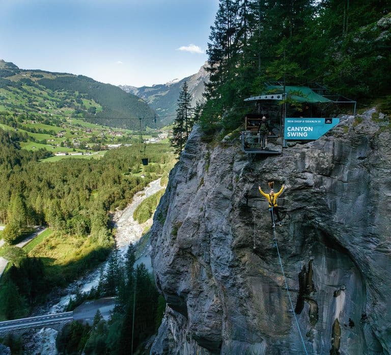 Interlaken: Canyon Swing in Grindelwald