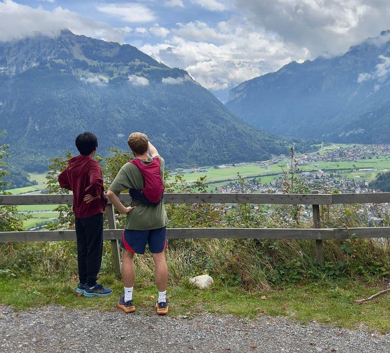Interlaken: Wędrówka z przewodnikiem na Harder Kulm ze szwajcarskim triathlonistą