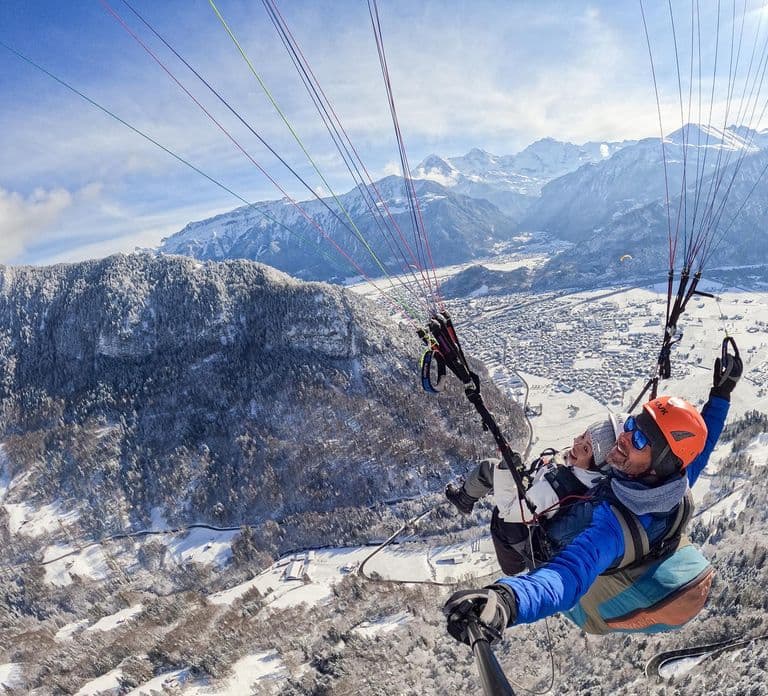 Interlaken: Tandem Paragliding Flight with Pilot