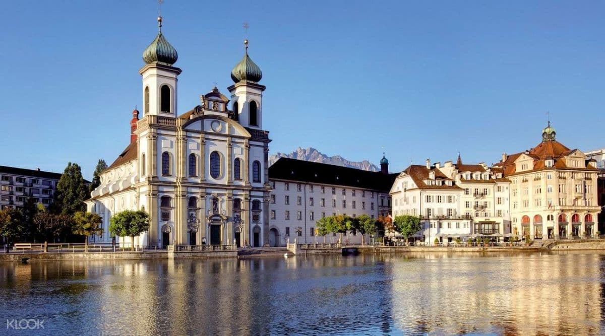 Tour por la ciudad de Lucerna y crucero en yate desde Zúrich