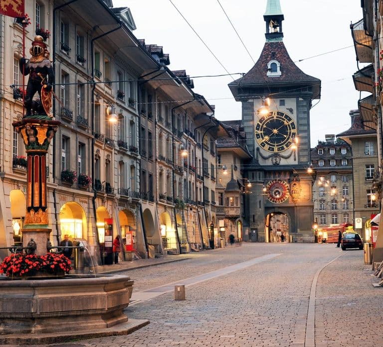 Montreux: Bern The Capital Day Trip by Train