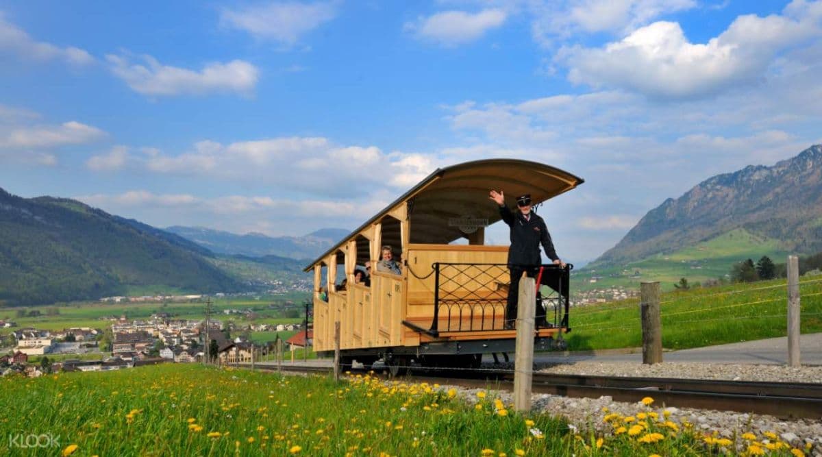 Mount Stanserhorn Tour with CabriO Open Top Cable Car (Zurich Departure)